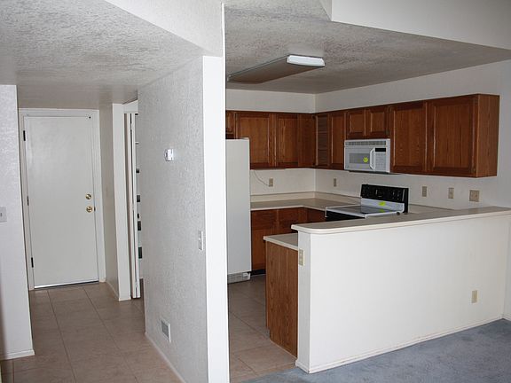 4th image of 4437 N 101st Ave