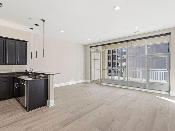 2nd image of 301 5th Ave Unit 506