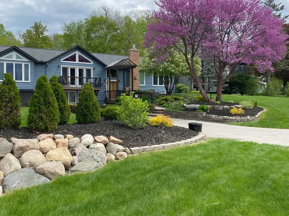 10920 32nd Ave N, Plymouth, MN 55441