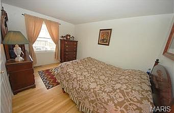 2nd image of 12127 Bennington Pl