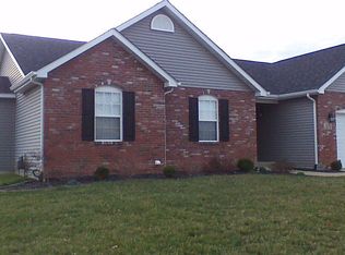 4726 Rockledge Trl, Smithton, IL 62285