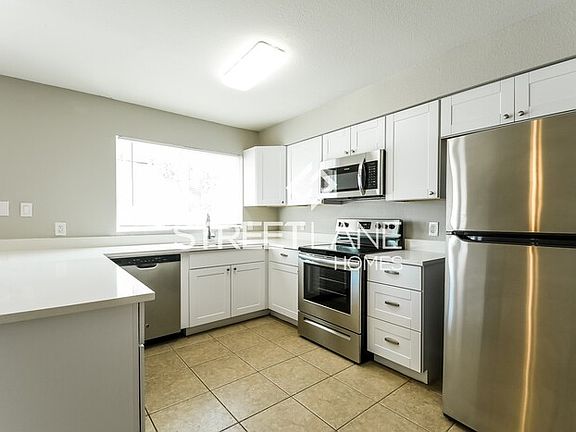 4th image of 18221 N 55th Dr