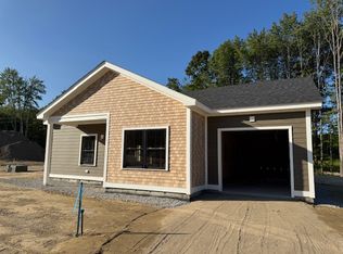 3 Daybreak Ln, Windham, ME 04062