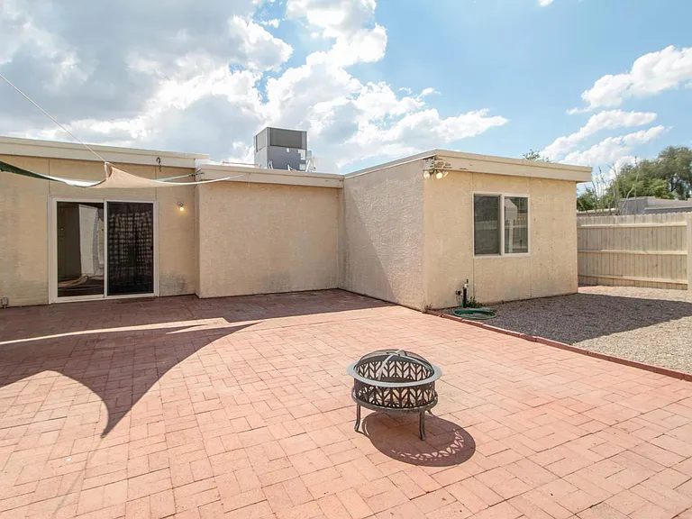 4465 E Mossy Brook Pl — Photo 9