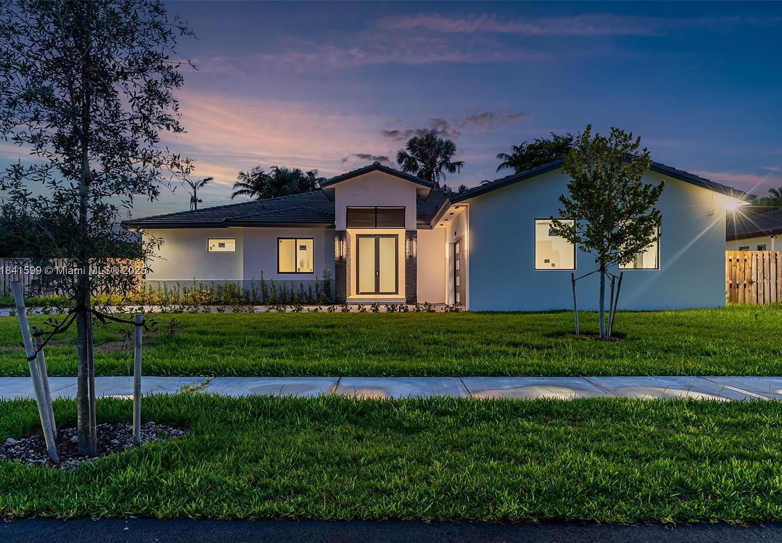 M島★★ 8231 SW 193rd Ter, Cutler Bay, FL 33157 | Zillow