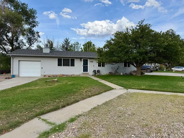 1740 Colorado Dr, Green River, WY 82935