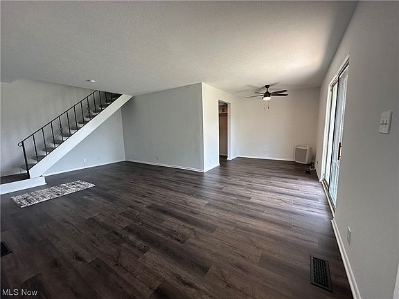 4th image of 6854 Beacon Dr #67-C