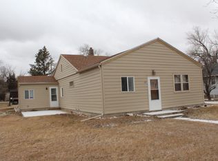 106 S Girard Ave, Newell, SD 57760