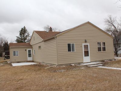 106 S Girard Ave, Newell, SD, 57760