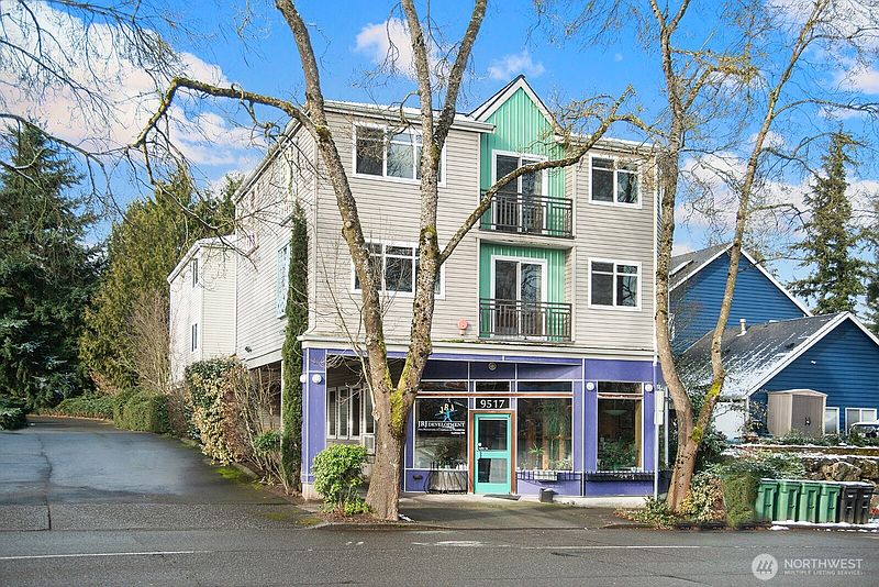 2nd image of 9517 35th Avenue NE #2A