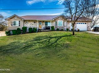 312 James Dr, Lenoir City, TN 37772