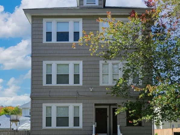 19 Oliver St, Milford, MA 01757