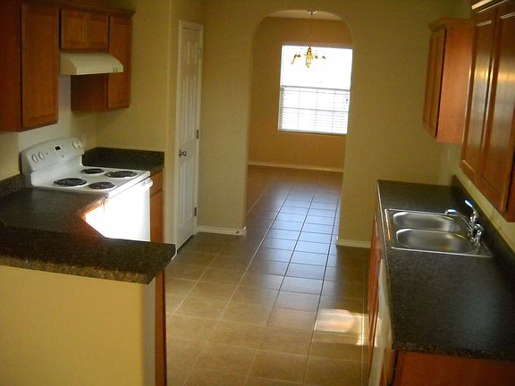 331 KIKA DE LA GARZA ST.