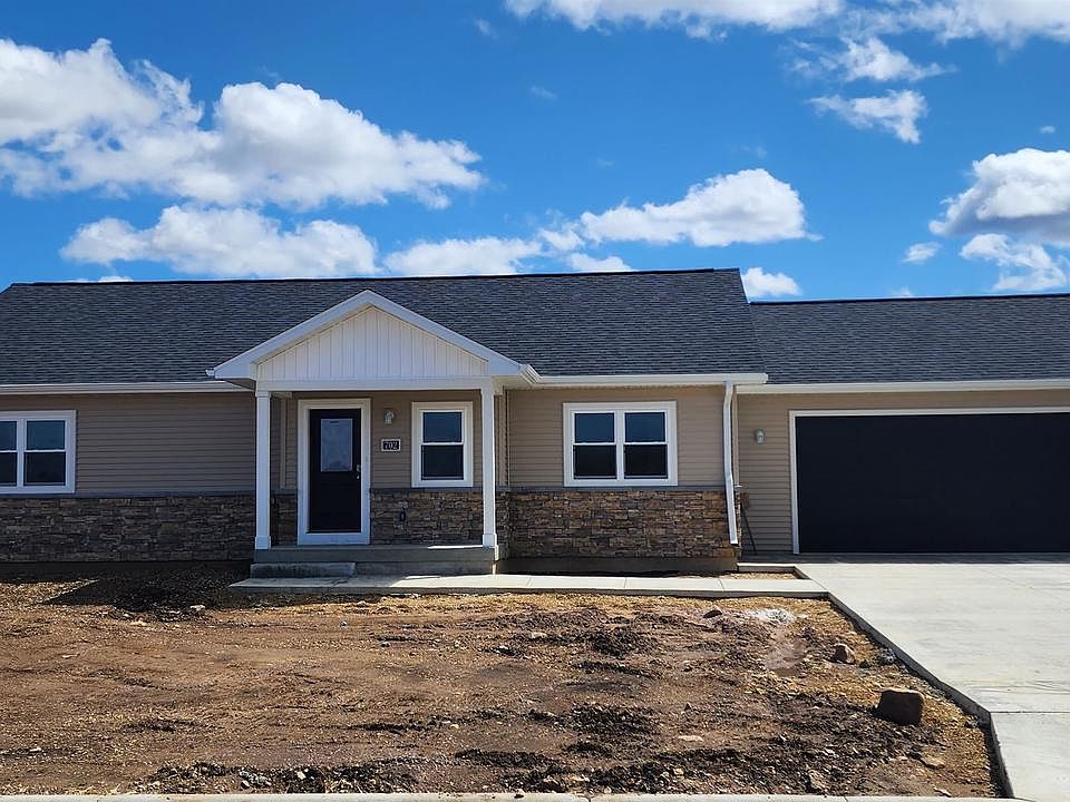 702 Eisenhower St, Baraboo, WI 53913 Zillow