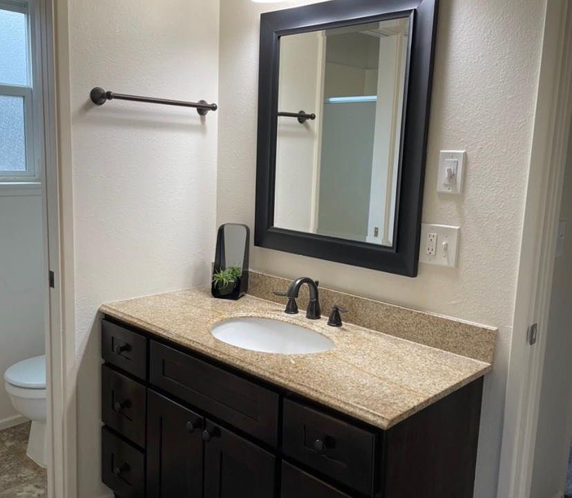 1st image of 1016 Panorama Dr APT 1