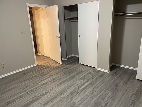 5th image of 1004 E North St