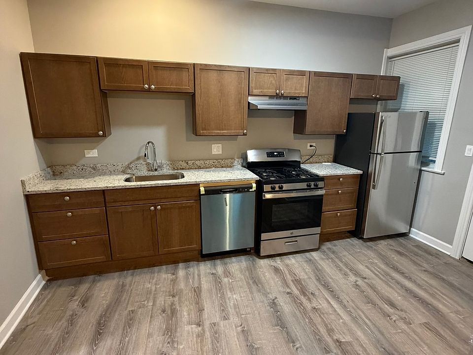 1st image of 4341 S Michigan Ave APT 1S