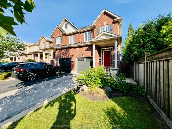 155 Truedell Cir, Hamilton, ON L8B 0R7