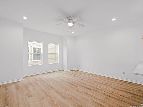 2nd image of 1303 S Essex St 101,102