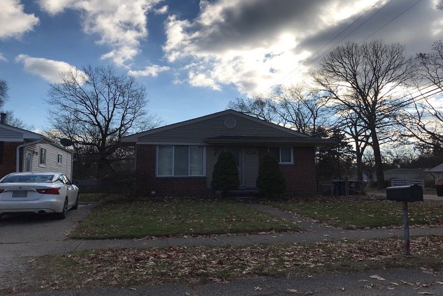 1st image of 35771 Manila Ave