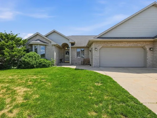 376 Concord Dr, Oregon, WI 53575
