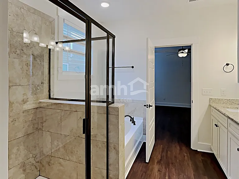 1104 Westlawn Blvd — Photo 13