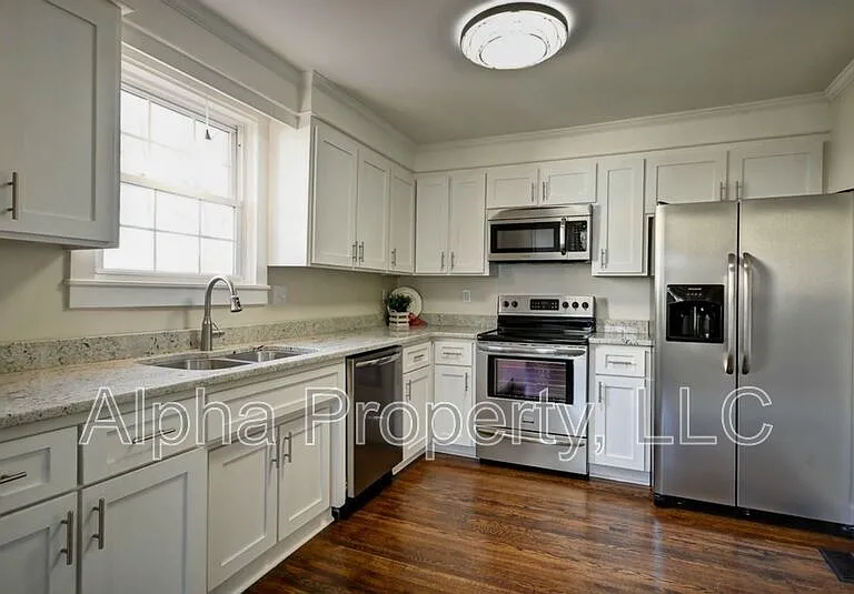 407 S Florida Ave — Photo 9