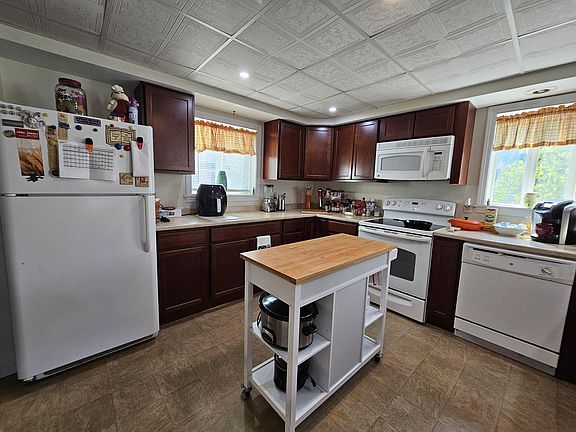 5th image of 19 High Street