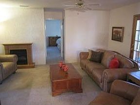 3rd image of 4421 Ashwood Dr