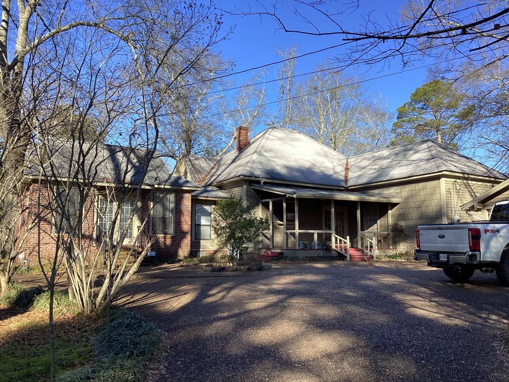 431 Crockett Ave, Philadelphia, MS - More