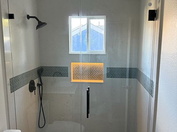 5th image of 2084 Beatty Way