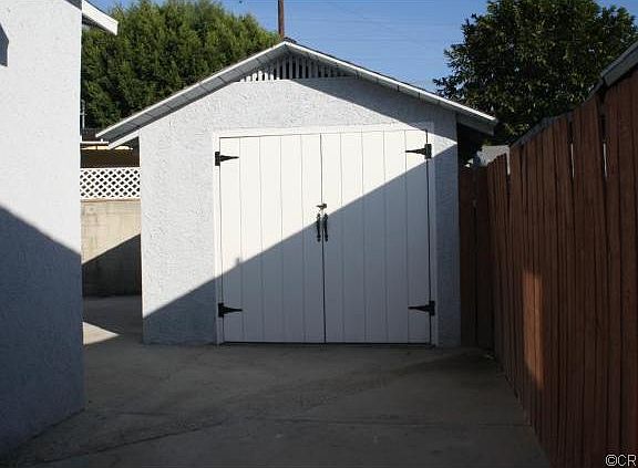 4th image of 683 W Avenue 28