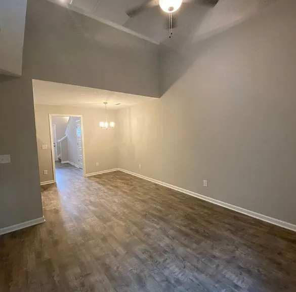 3236 Clemons Cir — Photo 8