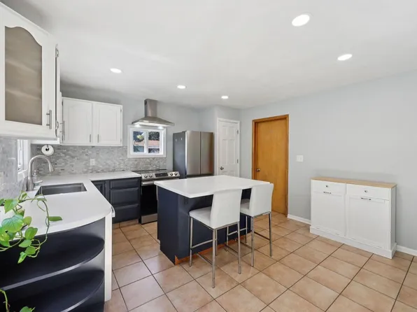 3855 South Herman STREET, Milwaukee, WI 53207