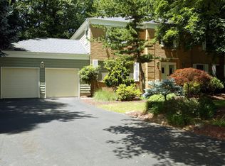 10 Roseberry Ct, Lawrence Township, NJ 08648