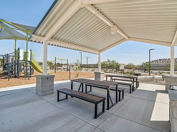 Lot 530 - 2606 E Homesteaders Rd - Jade Interior Image 5