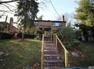12 Linden St, Great Neck, NY