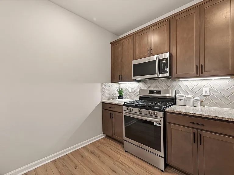 1010 Gentle Nook Dr — Photo 17