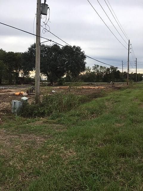 2nd image of 7933 Iowa Colony Blvd