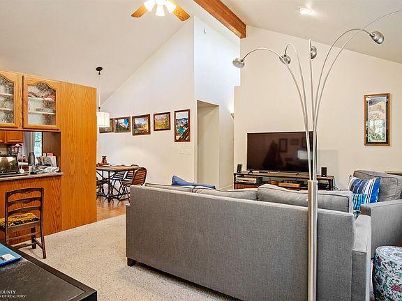 4th image of 13869 Highland Dr