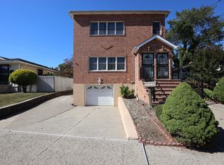 512 Villa Ave #2F, Staten Island, NY 10302