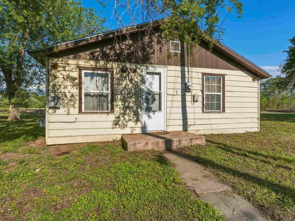 511 S Franklin St, Junction City, KS 66441