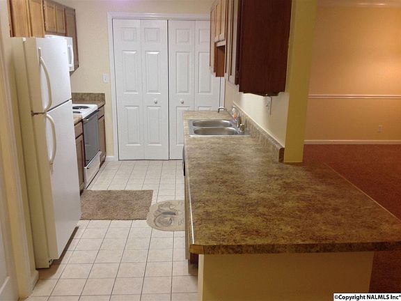 5th image of 5117 Seven Pine Cir
