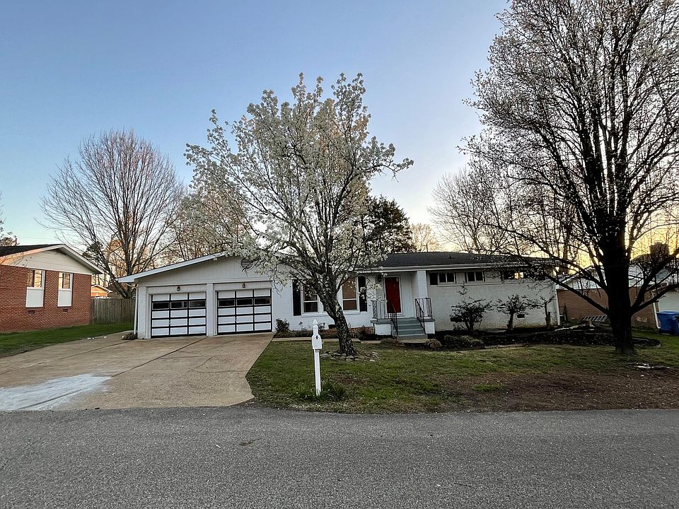 1st image of 8004 Plaxco Dr