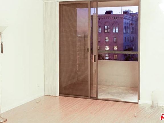 2nd image of 600 W 9th St APT 1110