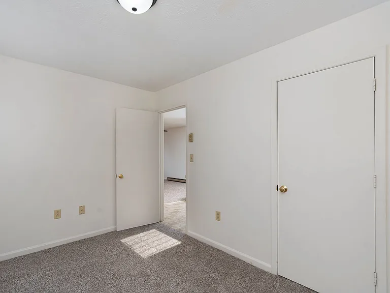 418 Straith St #C — Photo 17