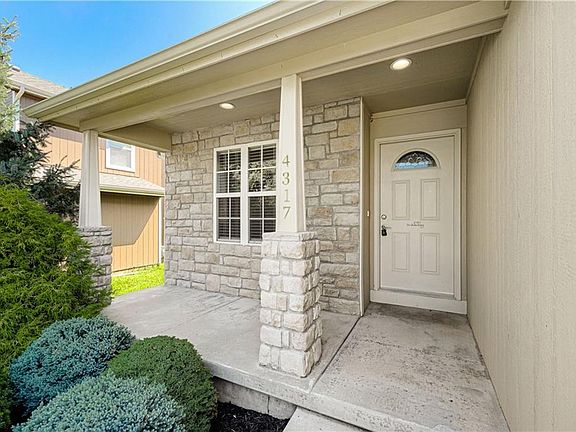 2nd image of 4317 Ironwood Dr
