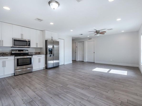 4743 Myla Ln