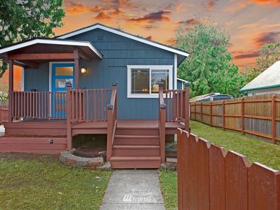 3915 SW 102nd St, Seattle, WA, 98146