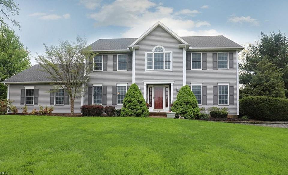 1st image of 31 Canterbury Ct